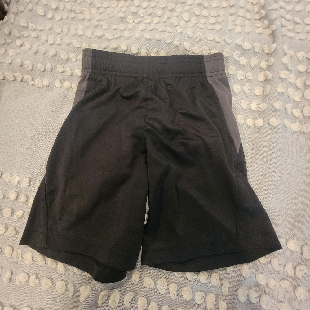 All in Motion Shorts Size 6/7